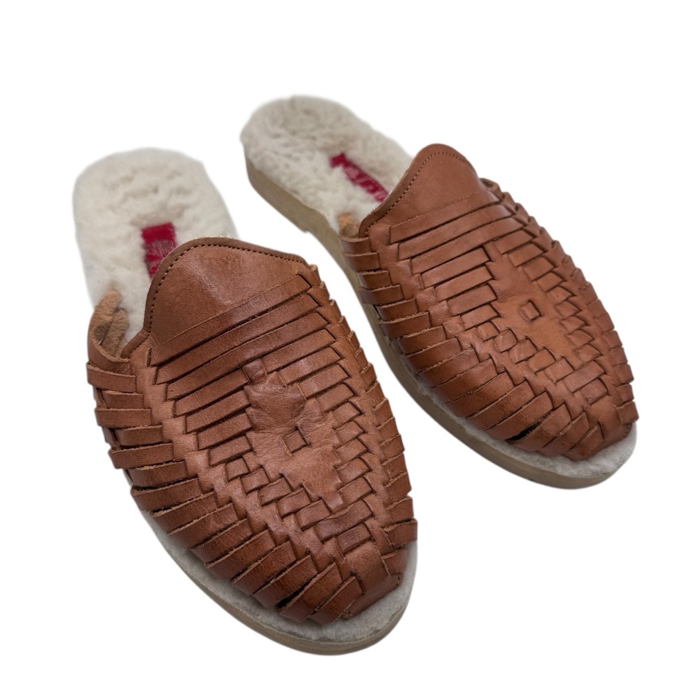 Espíritu Women's Tan Leather Slip-On Shoes with Wool Lining - Size 8